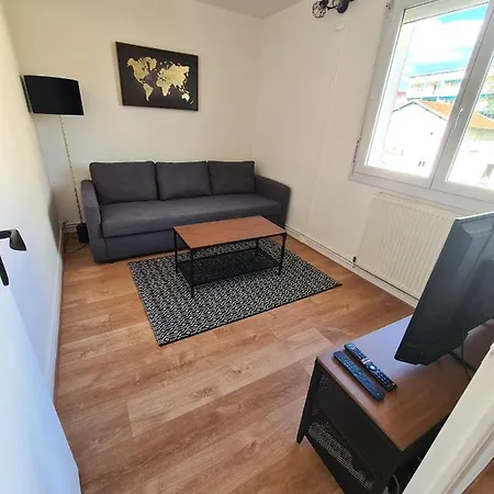 T2 Renove Avec Parking Gratuit Sur Place Lägenhet *