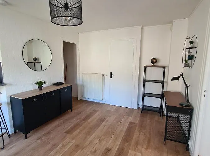 Daire T2 Renove Avec Parking Gratuit Sur Place Valence (Drome)